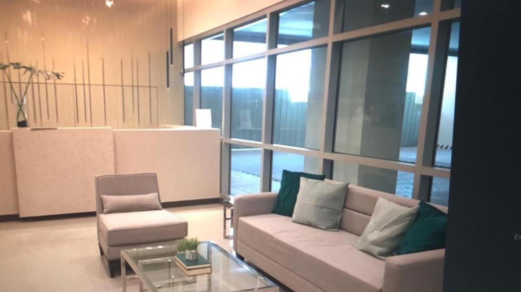 Nice Corner Ayala 1 Bedroom Condo At Heart Of Davao City With Hi Speed Wi Fi Internet Exterior photo